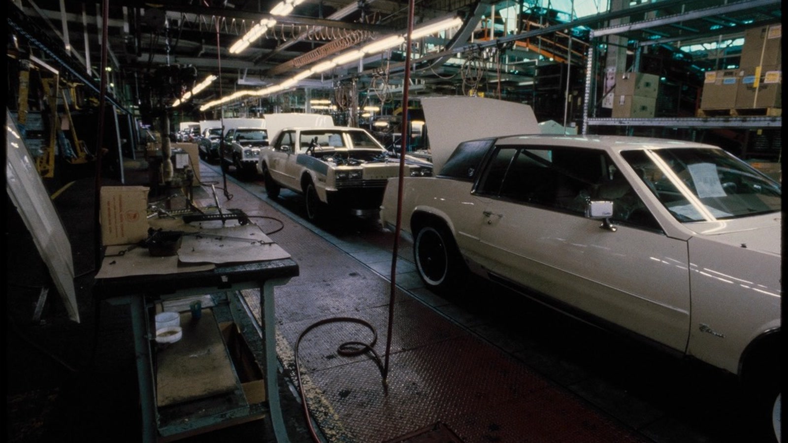 Automotive & Consumer Assembly Automotive production line for assembly bonding applications